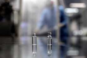 La vacuna contra la covid-19 de Oxford Y AstraZeneca es eficaz y segura, según resultados contrastados