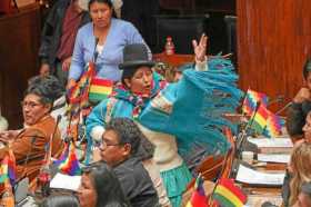 Foto | EFE | LA PATRIA El Parlamento boliviano, controlado por el partido de Evo Morales, aceptó ayer su carta de renuncia a la 