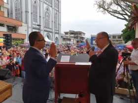 Eduardo Andrés Grisales López asumió como alcalde de Chinchiná