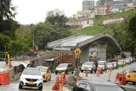 La 'S' que forma un puente y la forma de tobogán del otro generan dudas entre los conductores. 