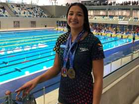 La manizaleña Stefanía Gómez obtuvo el fin de semana oro, plata y bronce en la Copa Uana de Natación, en Lima (Perú).