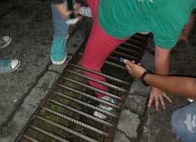 Menor quedó atrapada en una rejilla de aguas lluvia en barrio de Chinchiná