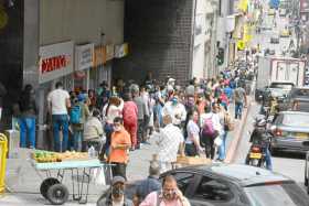 A diario se ven aglomeraciones en el Centro de Manizales. 