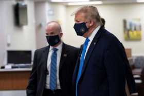 Donald Trump durante una visita al hospital militar Walter Reed.