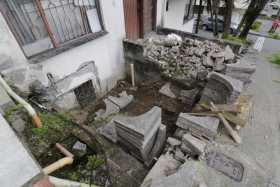 Estado actual del antejardín de la casa.