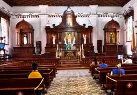 Diez personas en la reapertura del La Inmaculada Concepción de Salamina