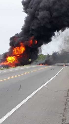 Siete muertos por explosión de camión que transportaba gasolina en la vía Barranquilla-Ciénaga