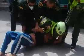 Imágenes tomada de un video grabado por vecinos.