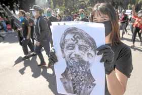 Decenas de personas se manifestaron ayer a favor y en contra del presidente de Brasil, Jair Bolsonaro. 