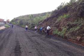 Intervienen el acceso al barrio El Pensil (Anserma)