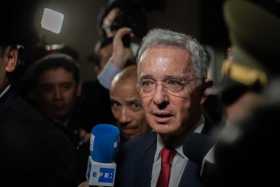 Corte Suprema de Justicia abre indagación preliminar a Uribe por espionaje militar