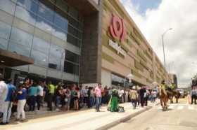 Centros comerciales de Manizales prestarán servicio hasta las 5 de la tarde 