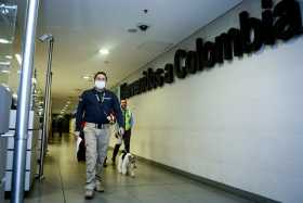  Controles migratorios en el aeropuerto Internacional El Dorado