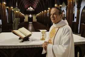 Se va de Manizales el padre Sigifredo Ortiz, el de las misas con serenata en la  Basílica Inmaculada Concepción