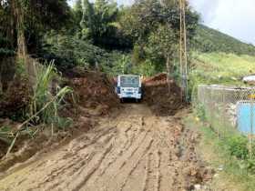 Abren paso a un solo carril en la vía Pácora-Salamina, sector Las Trojes