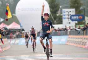 Geoghegan Hart triunfa en Piancavallo en el Giro de Italia