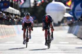 Geoghegan Hart gana en Sestriere y habrá duelo con Hindley en la crono final del Giro de Italia