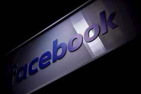 Facebook prohibirá contenidos que nieguen el Holocausto 