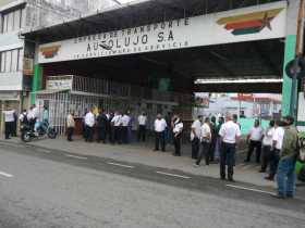 Los conductores en la Terminal de Transportes. 