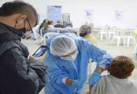 Expoferias es el primer sitio abierto para vacunación masiva en Manizales. Las autoridades esperan que más personas lleguen al l