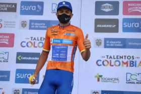 Ciclista de Supergiros Alcaldía de Manizales - Gobernación de Caldas, líder de la Vuelta a Colombia