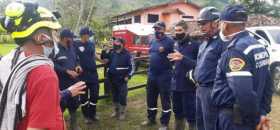 Voluntarios de Anserma se unen a labores de rescate de mineros en Neira