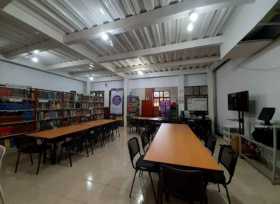 Dotan biblioteca María Eastman en Supía