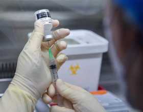 Manizales continúa este sábado la vacunación con 966 dosis de Pfizer