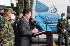 El ministro de Defensa de Colombia Diego Molano habla hoy, durante una conferencia de prensa en la sede de la Organización Inter