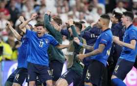 Los jugadores de Italia celebran después de ganar la final de la UEFA EURO 2020 entre Italia e Inglaterra en Londres, Gran Breta