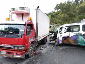 Un lesionado en colisión de dos vehículos cerca de Sabinas