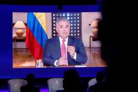 Presidente insta a defender el Estado de derecho frente a la violencia