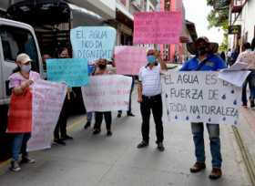 Protestan por suspensión de servicio de agua en Salamina 
