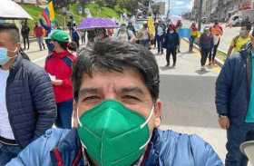 Foto | Tomada de la cuenta de Twitter de Nelson Alarcón | LA PATRIA Nelson Alarcón ha liderado las marchas en Bogotá.