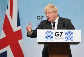 El Primer Ministro británico, Boris Johnson, habla en una conferencia de prensa el último día de la Cumbre del G7 en Carbis Bay,