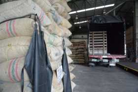 Comienzan a incumplirse contratos de café en Colombia por los bloqueos