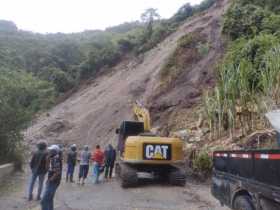 Vía Salamina-Pácora, cerrada por derrumbe en el sector de San Lorenzo