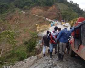 Siguen sin demoler puente en Partidas (Aranzazu)