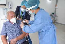 EPS en Manizales inician vacunación de mayores de 80 años que no pertenecen a centros de bienestar