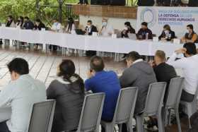 El alcalde de Manizales, Carlos Mario Marín, instaló ayer una mesa de diálogo con manifestantes e instituciones. El encuentro fu