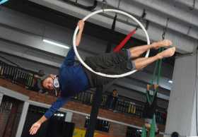  Cuerpos que juegan para volar: Pin Pun Pan Laboratorio Escuela en Manizales