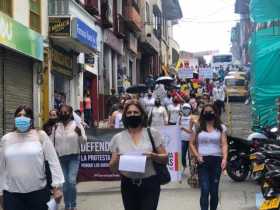 En algunos municipios de Caldas todavía siguen marchando