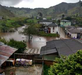 Cuatro viviendas afectadas por inundación en San Félix (Salamina)