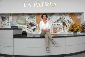 Adriana Villegas empezó en LA PATRIA con una columna quincenal, los lunes. Después se volvió semanal, los domingos. 