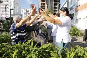 La salida al parque de las Araucarias, que está al frente de la iglesia de Cristo Rey, hace parte de las terapias que se están i