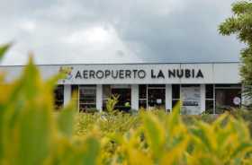 El aeropuerto La Nubia invita a sus pasajeros a llegar temprano debido al cierre de vías de este martes