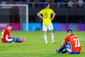 Los jugadores al final del partido. 