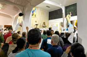 Foto|Cortesía|LA PATRIA   Vigilia Pascual en la Parroquia San Jorge, de Manizales.