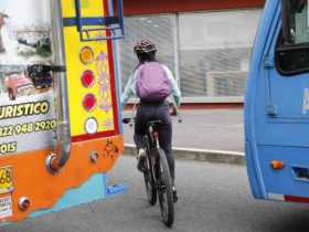 Ciclistas, a respetar señales de tránsito