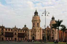 Reanudan el transporte terrestre de pasajeros en la ruta Bogotá - Lima, Perú